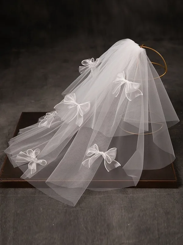 Lovely White Bow Tulle Wedding Veils 2025