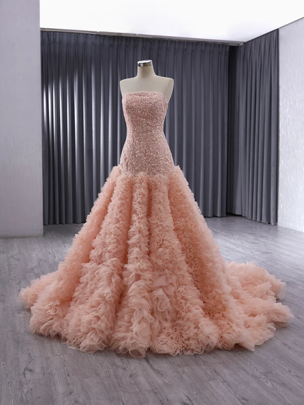 High End Rosa Handgefertigt Perlenstickerei Pailletten Fallende Rüsche Ballkleider 2024 Ballkleid Bandeau Ärmellos Rückenfreies Hof-Schleppe Ball Festliche Kleider