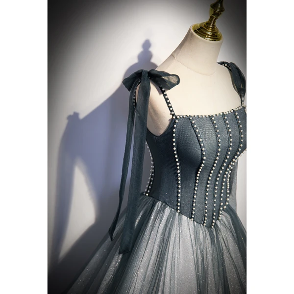 Élégant Gris Glitter Paillettes Perle Robe De Bal 2023 Princesse Bretelles Spaghetti Sans Manches Dos Nu Train De Balayage Promo Robe De Ceremonie