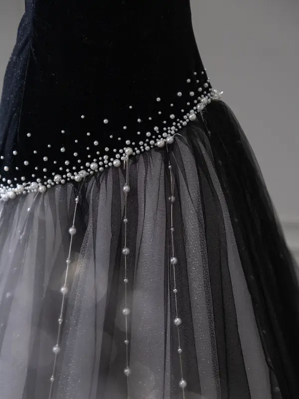 Charmant Schwarz Perle Abendkleider 2026 Meerjungfrau Bandeau Ärmellos Rückenfreies Sweep / Pinsel Zug