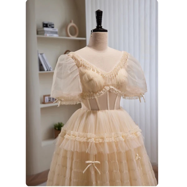 Chic / Belle Champagne Volants en Cascade Robe De Bal 2023 Princesse Perle V-Cou Manches Courtes Dos Nu Longue Promo Robe De Ceremonie