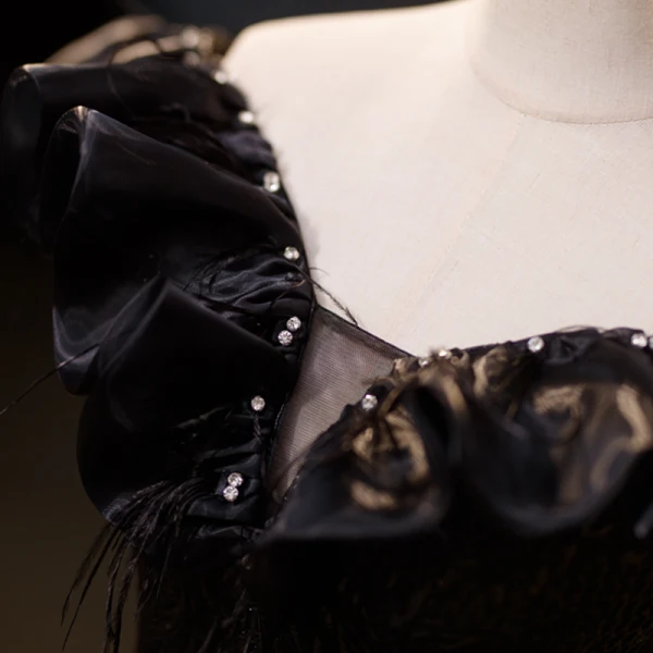 Elegant Black Rhinestone Tassel Prom Dresses 2023 Ball Gown Off-The-Shoulder Sleeveless Backless Floor-Length / Long Prom Formal Dresses