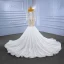 Luxe Blanche Fait main Perlage Perle Faux Diamant Robe De Mariée 2023 Trompette / Sirène Encolure Carrée Manches Longues Dos Nu Chapel Train Mariage