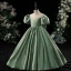 Schöne Grün Blumenmädchenkleider 2022 Ballkleid Rundhalsausschnitt Geschwollenes Kurze Ärmel Rückenfreies Schleife Lange Satin Ball Blumenmädchenkleider