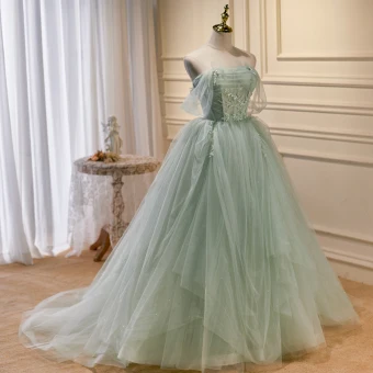 Charmant Vert Cendré Perlage Perle Paillettes Robe De Bal 2023 Robe Boule Bustier Sans Manches Dos Nu Train De Balayage Promo Robe De Ceremonie