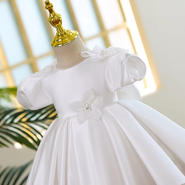 Audrey Hepburn Style Ivory Beading Appliques Birthday Flower Girl Dresses 2022 Ball Gown Satin Scoop Neck Puffy Short Sleeve Short Flower Girl Dresses