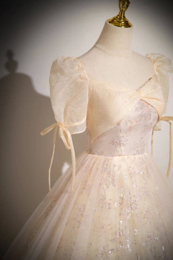 Élégant Champagne Paillettes Robe De Bal 2024 Robe Boule Encolure Carrée Manches Courtes Dos Nu Longue Promo Robe De Ceremonie