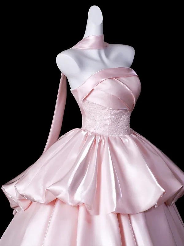 Härlig Rodnande Rosa Cascading Volanger Satin Balklänningar 2026 Balklänning Axelbandslös Ärmlös Halterneck