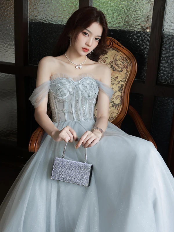Charming Silver Grey Evening Dresses 2023 A-Line / Princess Off-The-Shoulder Beading Sleeveless Backless Floor-Length / Long Evening Party Formal Dresses