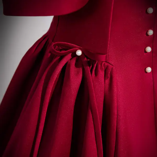 Chic / Beautiful Burgundy Satin Prom Dresses 2022 A-Line / Princess Off-The-Shoulder Bow Short Sleeve Backless Pearl Floor-Length / Long Prom Formal Dresses