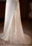 Schöne Weiß Spitze Blumen Applikationen Satin Leichtes Brautkleider / Hochzeitskleider 2025 A Linie Spaghettiträger Ärmellos Rückenfreies Sweep / Pinsel Zug Hochzeit