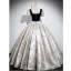 Elegante Schwarz Drucken Ballkleider 2023 Ballkleid Eckiger Ausschnitt Kurze Ärmel Rückenfreies Schleife Lange Ball Festliche Kleider