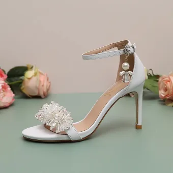 Sexy Blanche Perle Cristal Chaussure De Mariée 2023 Bride Cheville 9 Cm Talons Aiguilles Peep Toes Bout Ouvert Mariage Sandales Talons Hauts
