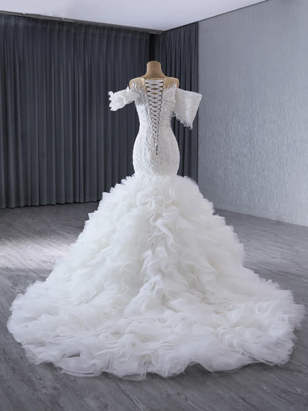 Luxury / Gorgeous White Handmade  Beading Rhinestone Lace Flower Cascading Ruffles Wedding Dresses 2024 Trumpet / Mermaid Scoop Neck Short Sleeve Court Train Wedding