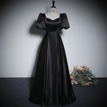 Élégant Noire Satin Robe De Bal 2023 Princesse Perle Encolure Carrée Gonflée Manches Courtes Dos Nu Longue Promo Robe De Ceremonie