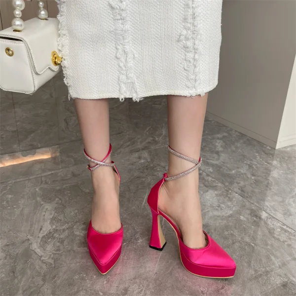 Sexy Fuchsia Cocktail Party Evening Party Satin Womens Sandals 2023 Rhinestone Ankle Strap 13 cm Stiletto Heels Pointed Toe Sandals High Heels