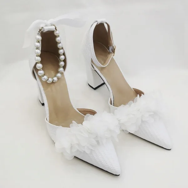 Élégant Blanche Perle Bride Cheville Chaussure De Mariée 2026 9 cm Talons Épais À Bout Pointu Mariage Talons Hauts