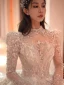 Charmant Blanche Perlage Faux Diamant Paillettes Robe De Mariée 2024 Robe Boule Col Haut Manches Longues Dos Nu Royal Train Mariage