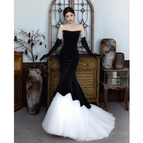 Sexy Black Velvet Evening Dresses 2023 Trumpet / Mermaid Strapless Short Sleeve Backless Sweep Train Evening Party Formal Dresses