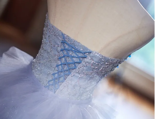 Haut de Gamme Bleu Ciel Perlage Paillettes Volants en Cascade Robe De Soirée 2024 Trompette / Sirène Bustier Sans Manches Dos Nu Longue Soirée Robe De Ceremonie