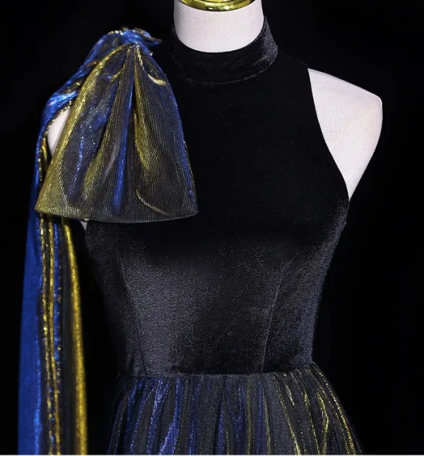 Fashion Black Bow Prom Dresses 2026 A-Line / Princess High Neck Sleeveless Sweep Train Prom Formal Dresses