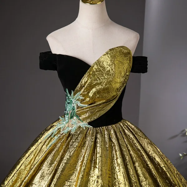 Vintage Retro Black Gold Prom Dresses 2024 Ball Gown Off-The-Shoulder Sleeveless Long