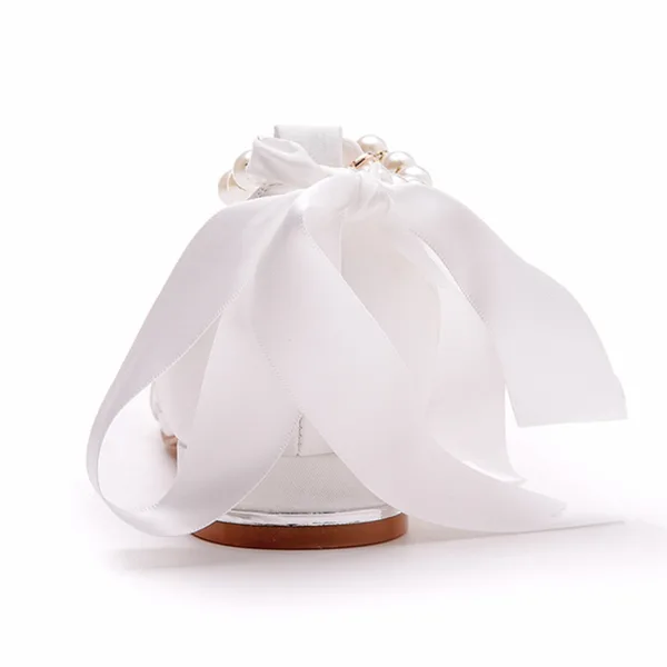 Sexy Weiß Perle Knöchelriemen Schleife Flache Brautschuhe 2023 Peeptoes Hochzeit Sandaletten