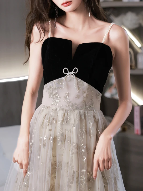Chic / Beautiful Black Prom Dresses 2022 A-Line / Princess Spaghetti Straps Sleeveless Backless Pearl Sequins Floor-Length / Long Formal Dresses