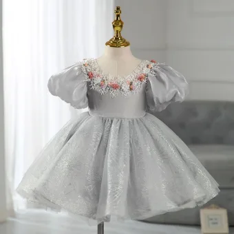 Chic Belle Gris Mariage Courte Robe Ceremonie Fille 2022 Robe Boule Encolure Dégagée Gonflée Manches Courtes Perle Paillettes Appliques Robe Ceremonie Fille