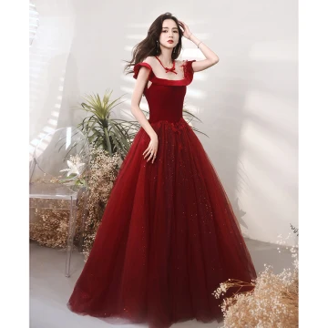 Chic Belle Bordeaux Paillettes Robe De Bal 2023 Princesse Encolure Dégagée Sans Manches Dos Nu Longue Promo Robe De Ceremonie