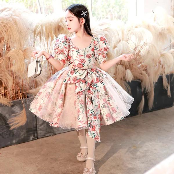 Chic / Beautiful Beige 3D Lace Prom Flower Girl Dresses 2022 Ball Gown Pearl Rhinestone Square Neckline Puffy Short Sleeve Backless Floor-Length / Long Flower Girl Dresses