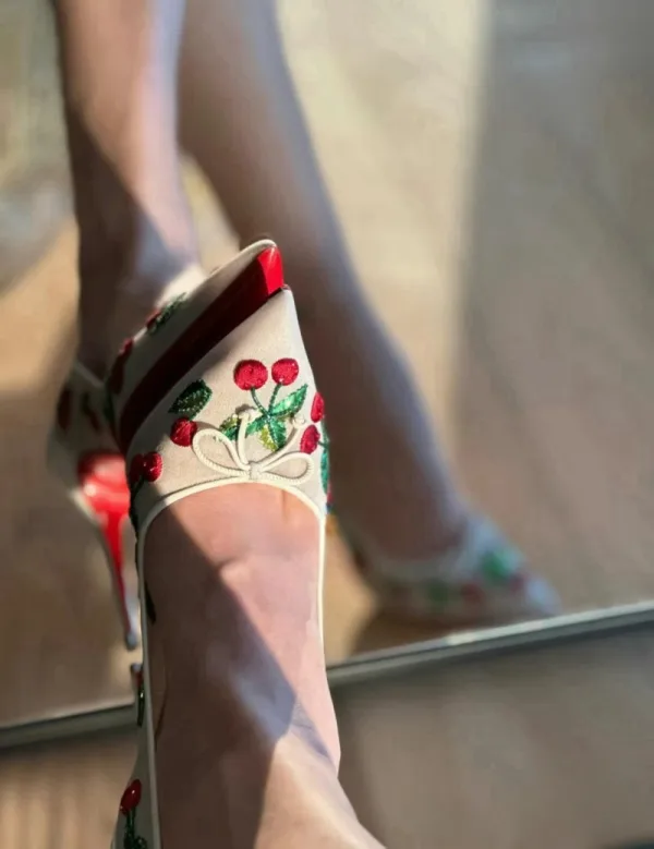 Mooie / Prachtige Witte Kers Geborduurde Gala Pumps 2024 Strik 10 cm Naaldhakken / Stiletto Spitse Neus Hoge Hakken
