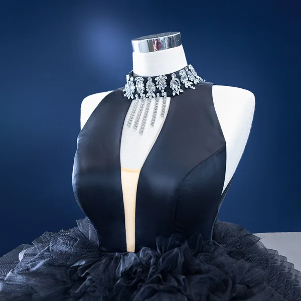 Luxury / Gorgeous Black Cascading Ruffles Prom Dresses 2022 Ball Gown High Neck Rhinestone Tassel Sleeveless Court Train Formal Dresses