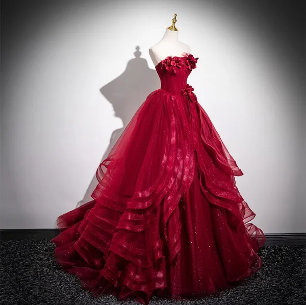 Chic / Beautiful Burgundy Appliques Cascading Ruffles Prom Dresses 2025 Ball Gown Strapless Sleeveless Backless Floor-Length / Long Prom Formal Dresses
