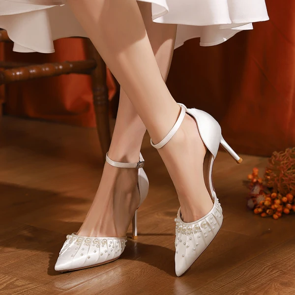 Elegant White Pearl Satin Wedding Shoes 2023 Ankle Strap 8 cm Stiletto Heels Pointed Toe Wedding Sandals High Heels