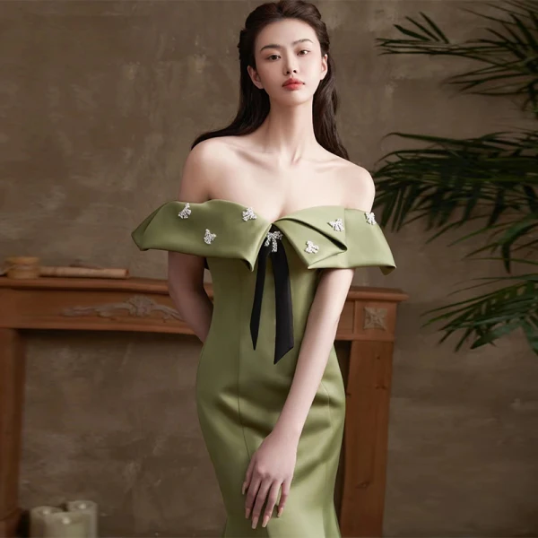 Sexy Clover Green Trumpet / Mermaid Evening Dresses 2022 Off-The-Shoulder Short Sleeve Backless Pearl Floor-Length / Long Satin Evening Party Formal Dresses