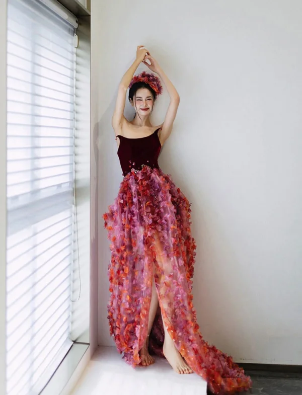 Fashion Burgundy Handmade  Appliques Sequins Prom Dresses Cocktail Dresses 2024 A-Line / Princess Strapless Sleeveless Backless Sweep Train Cocktail Party Formal Dresses