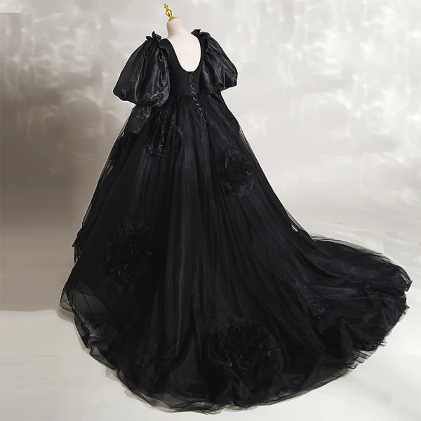 Audrey Hepburn Style Black Evening Party Evening Dresses 2023 Ball Gown Square Neckline Puffy 1/2 Sleeves Backless Court Train Formal Dresses