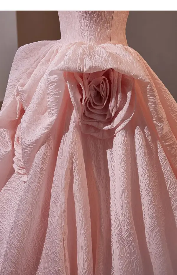 Fashion Blushing Pink Flower Prom Dresses 2024 Ball Gown Strapless Sleeveless Backless Sweep Train Prom Formal Dresses