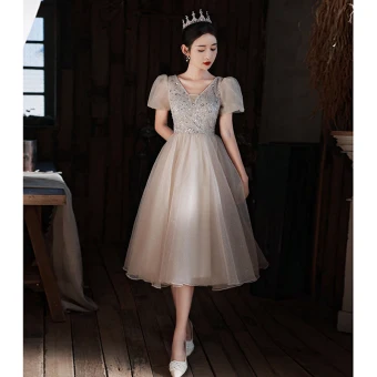 Moderne Mode Champagne Glitter Robe De Graduation 2022 Princesse V Cou Gonflée Manches Courtes Dos Nu Paillettes Thé Longueur Robe De Ceremonie