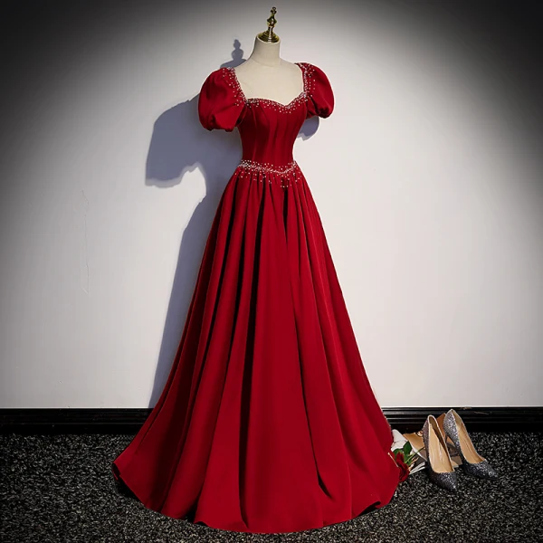 Elegante Burgunderrot Satin Ballkleider 2022 A Linie Eckiger Ausschnitt Perlenstickerei Geschwollenes Kurze Ärmel Rückenfreies Schleife Lange Festliche Kleider