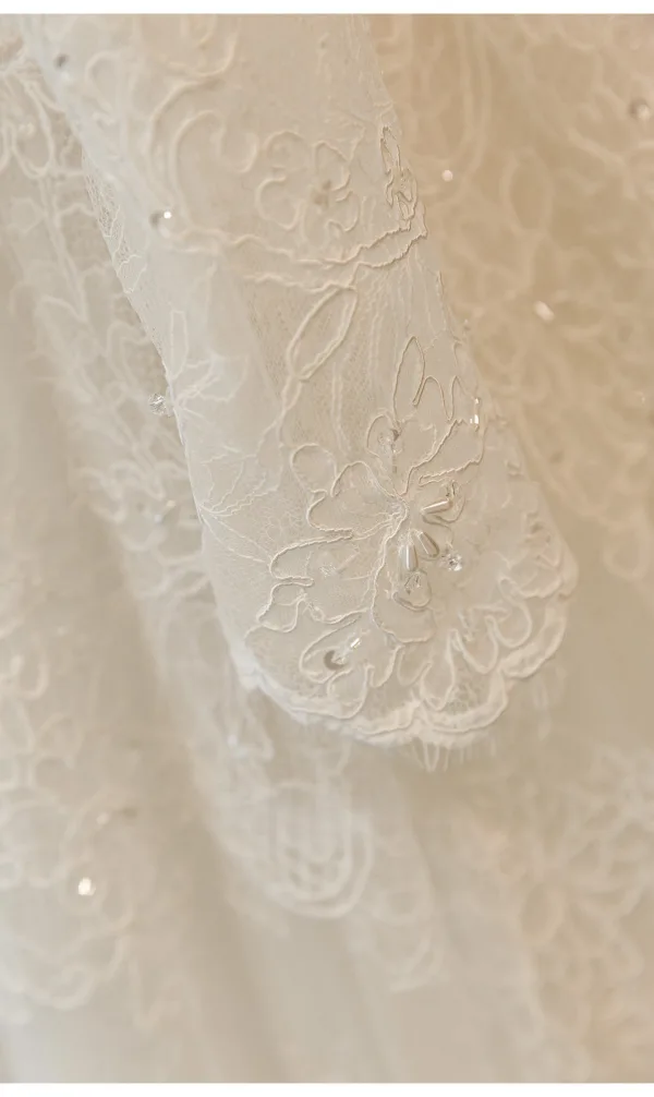 Luxury / Gorgeous White Handmade Beading Lace Flower Sequins Wedding Dresses 2026 A-Line / Princess Strapless Long Sleeve Floor-Length / Long