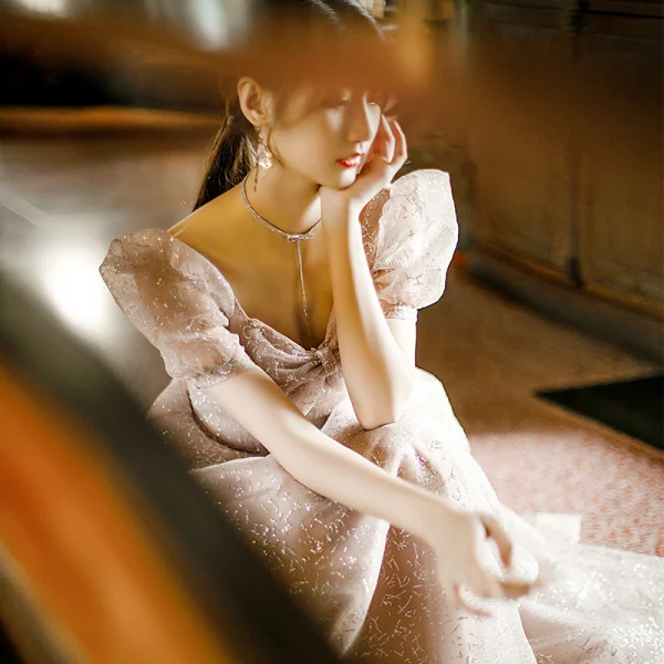 Charmant Rougissant Rose Paillettes Robe De Bal 2022 Princesse Encolure Carrée Gonflée Manches Courtes Dos Nu Longue Promo Robe De Ceremonie