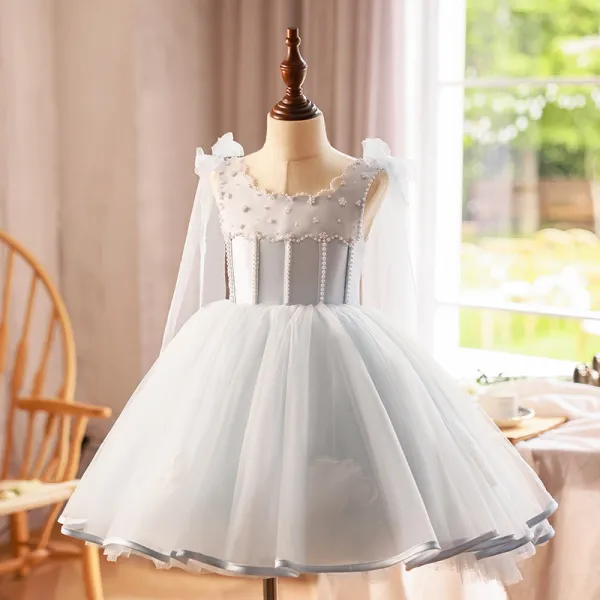 Modest / Simple Grey Pearl Short Wedding Flower Girl Dresses 2023 Ball Gown Scoop Neck Sleeveless Backless