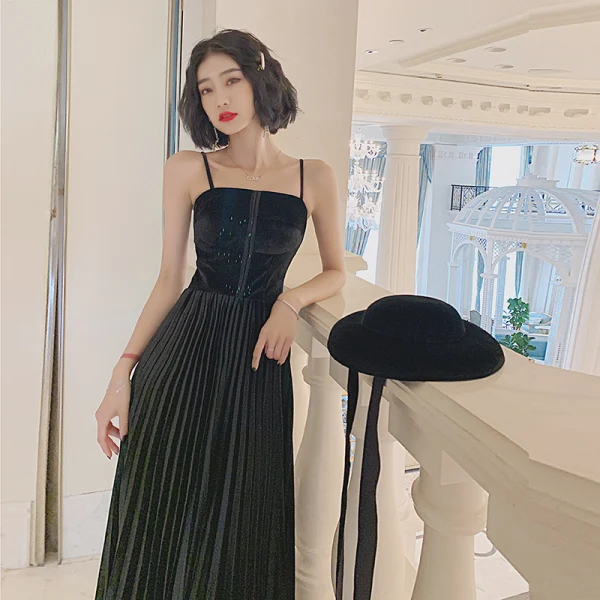 Chic / Beautiful Black Suede Prom Dresses 2022 A-Line / Princess Spaghetti Straps Sleeveless Backless Floor-Length / Long Prom Formal Dresses