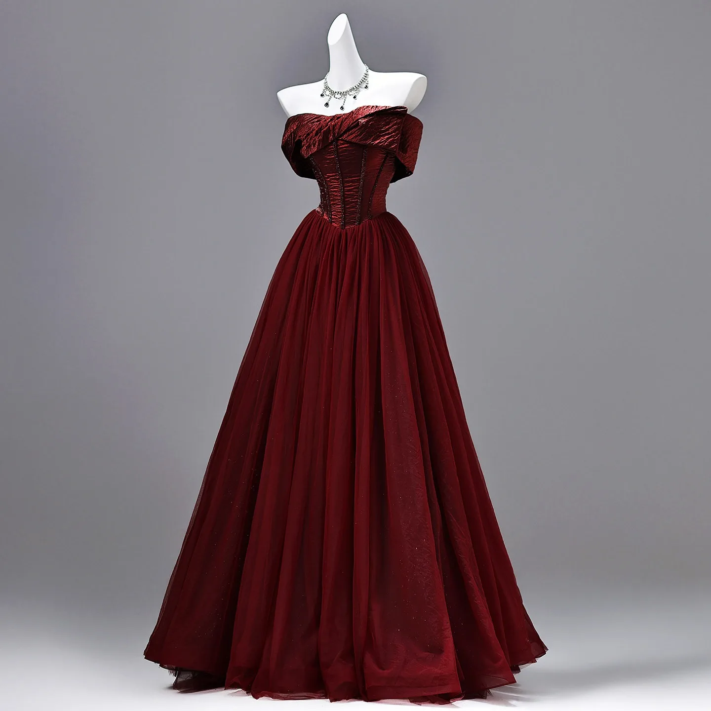 Elegant Burgundy Glitter Prom Dresses 2026 Ball Gown Strapless Sleeveless Backless Floor Length Long Formal Dresses Elegant Burgundy Glitter Prom Dresses 2026 Ball Gown Strapless Sleeveless Backless Floor Length Long Formal Dresses