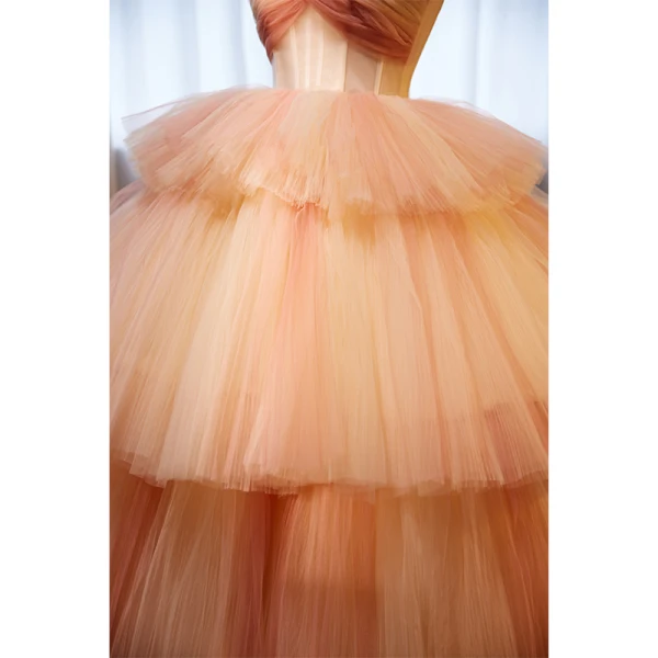 Charmant Rosa Fallende Rüsche Ballkleider 2023 Ballkleid Bandeau Ärmellos Rückenfreies Sweep / Pinsel Zug Ball Festliche Kleider