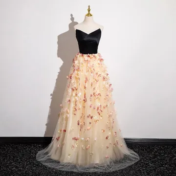Mooie Prachtige Zwarte Appliques Galajurken A Lijn Strapless Mouwloos Ruglooze Lange Tule Gala Gelegenheid Jurken