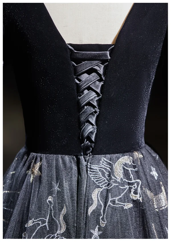 Elegant Black Embroidered Prom Dresses 2024 A-Line / Princess Square Neckline Short Sleeve Backless Floor-Length / Long Prom Formal Dresses