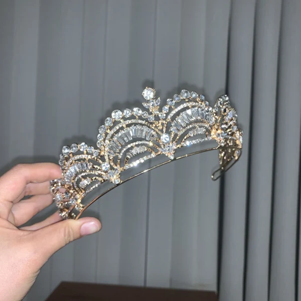 Bling Bling Srebrny Rhinestone Ślub Tiara 2022 Cyrkon Stop Ozdoby Do Włosów Ślubne